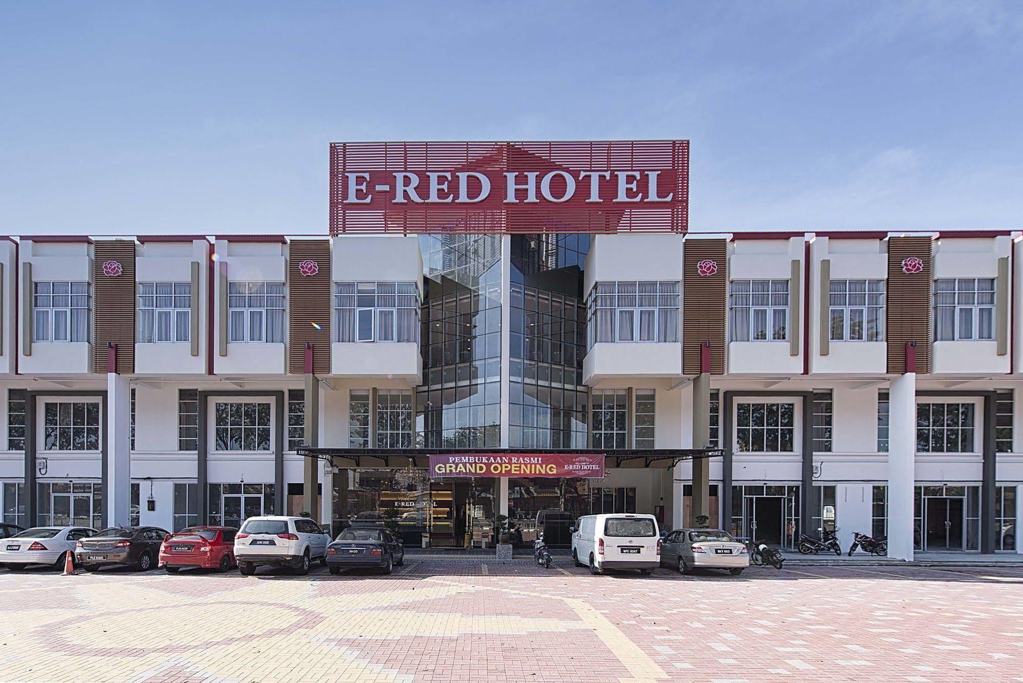 E-Red Hotel Alma Cosmo Bukit Mertajam Exterior foto